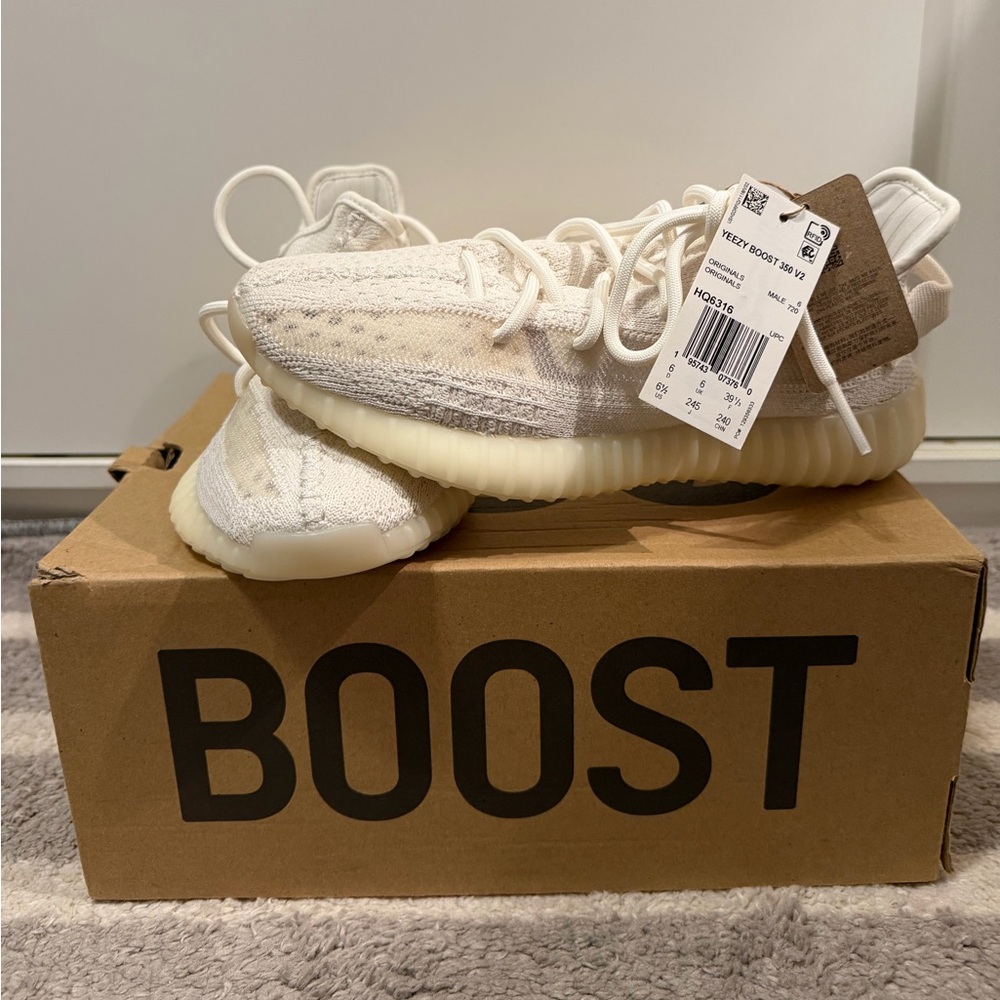 Adidas Yeezy Boost 350 V2 in Cream White